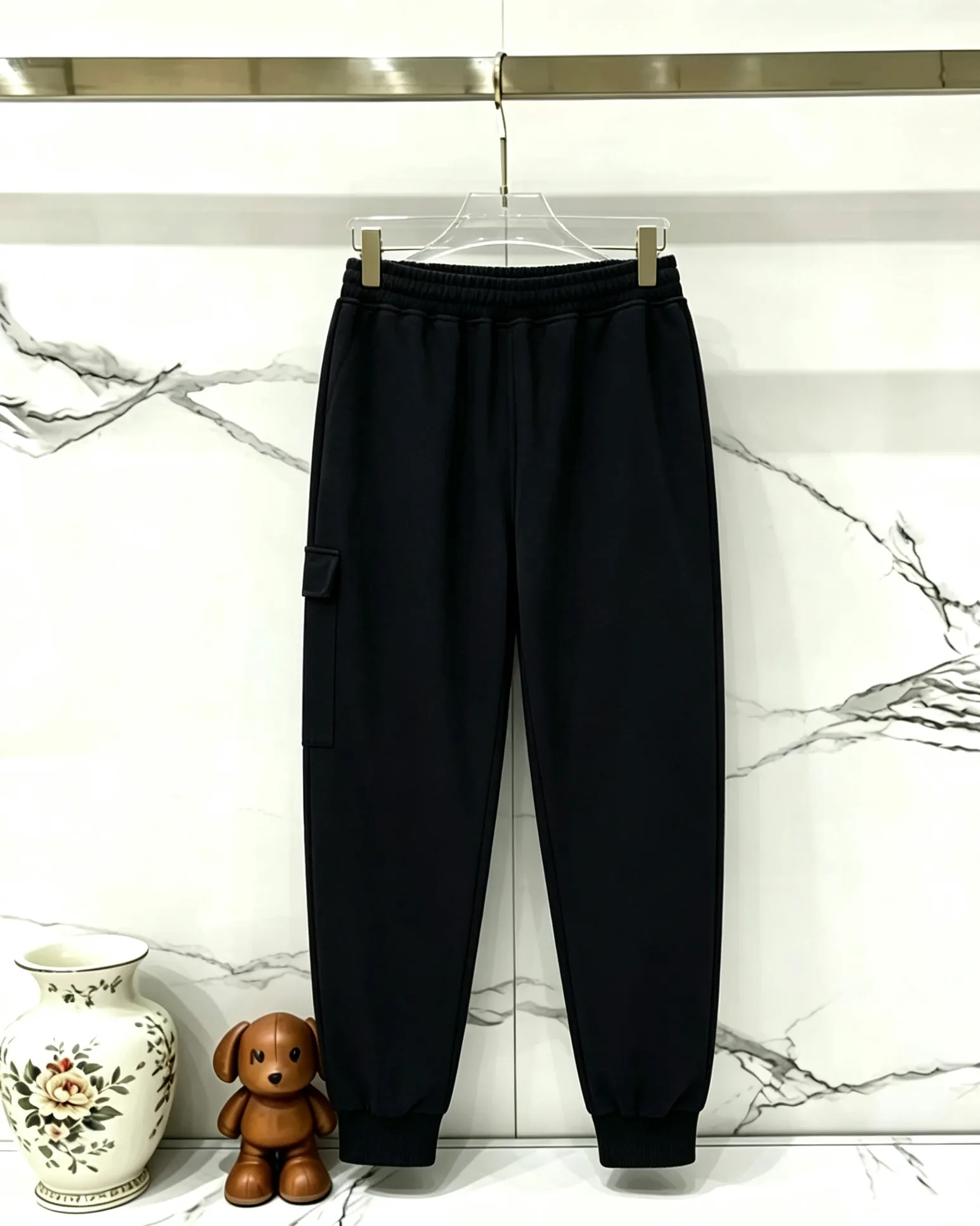 C.P Company sweatpants color chart Item number: H 6067